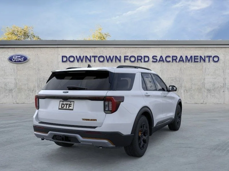 New 2026 White Ford Tremor image 9