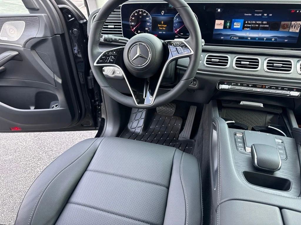 Used 2026 Black Mercedes-Benz GLE 350 image 23