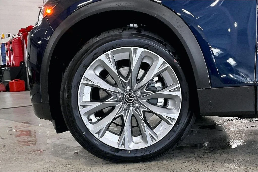 2026 Mazda CX-90 Preferred Package - Photo 10
