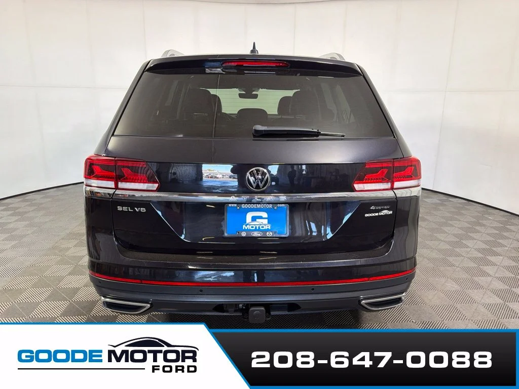 Certified Used 2023 Deep Black Pearl Effect Volkswagen SEL image 6