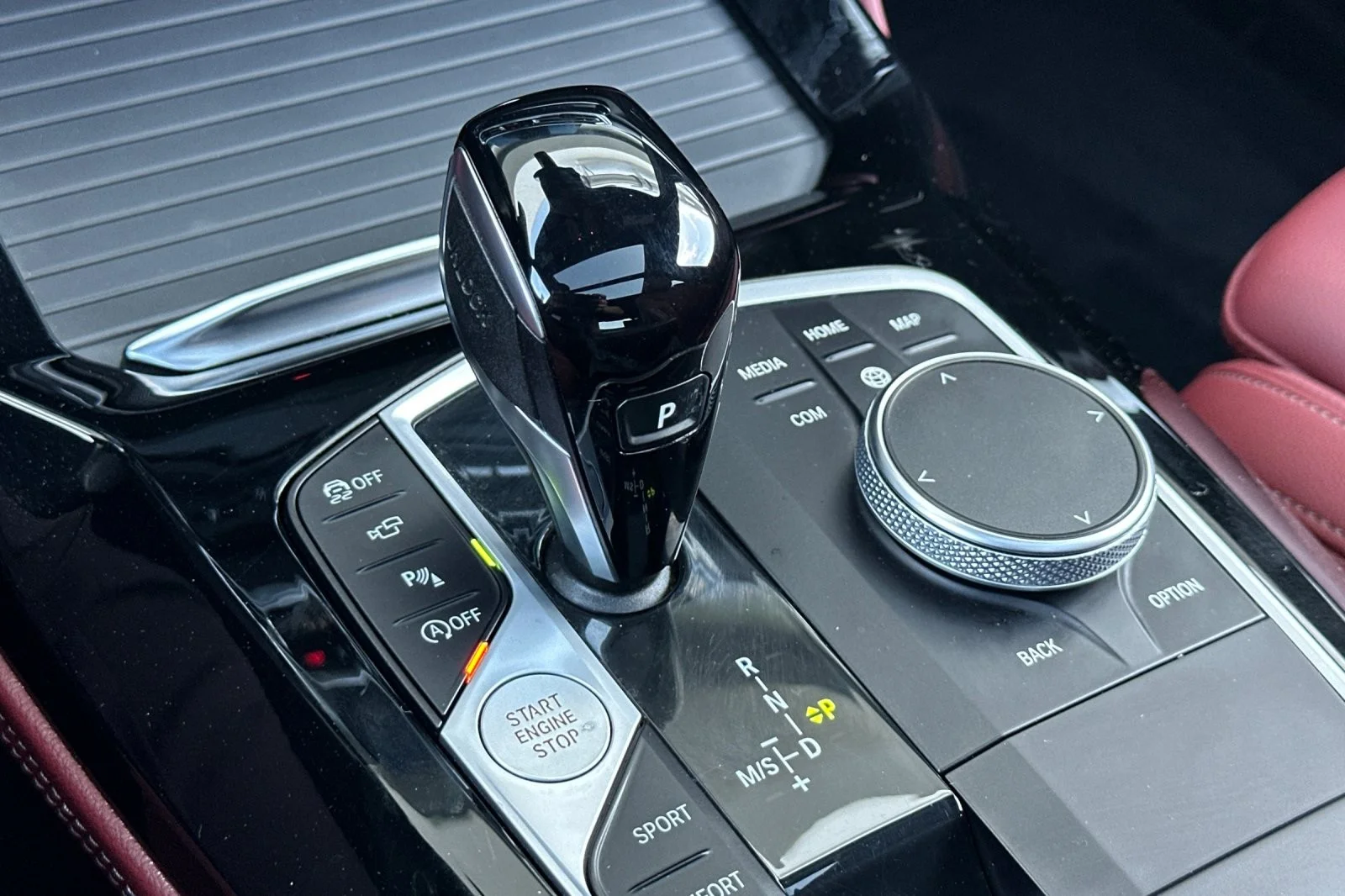 Used 2024 Brooklyn Grey Metallic BMW xDrive30i image 21