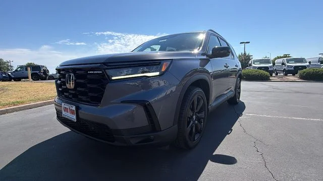 Used 2025 Gray Honda Black Edition image 9