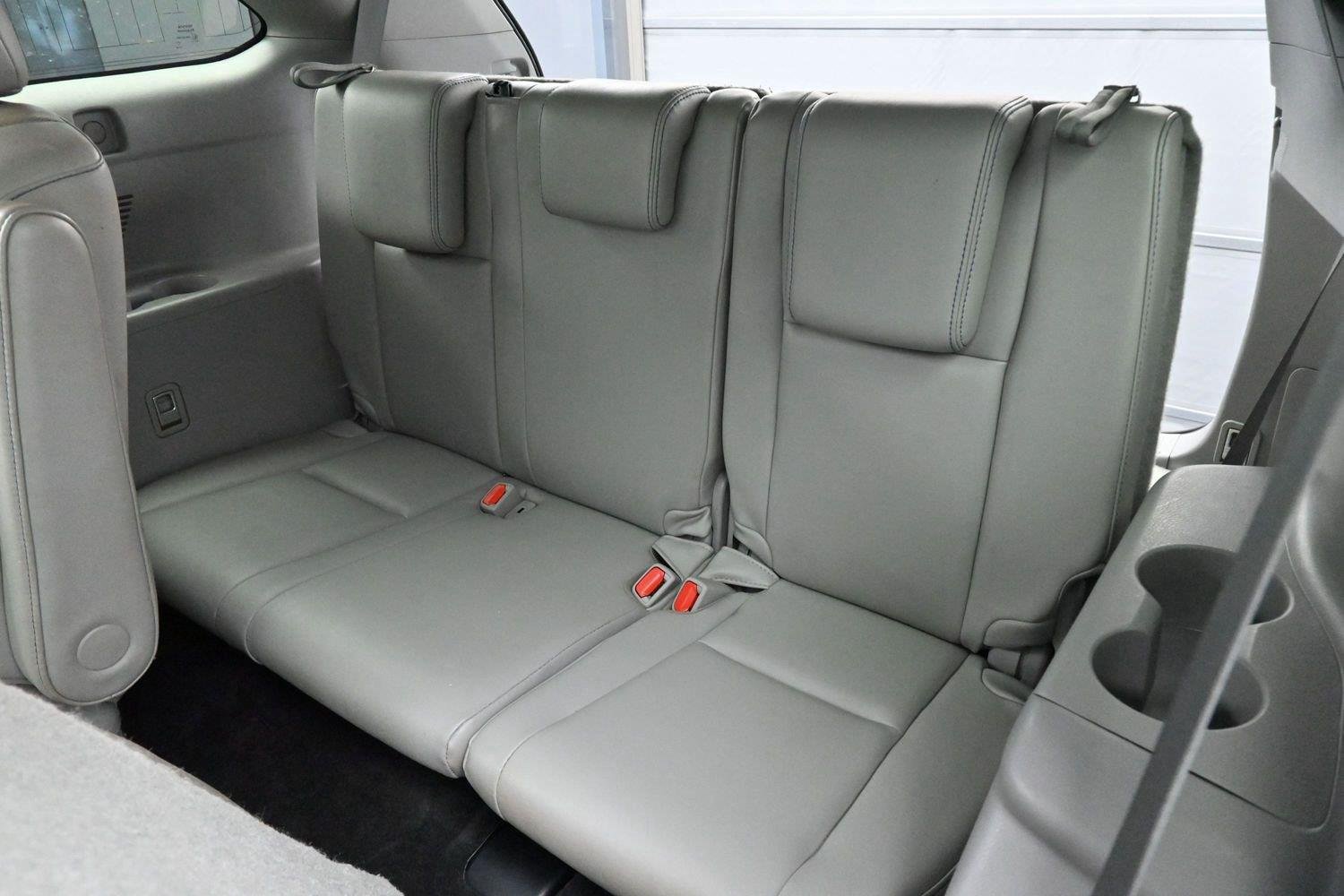 Used 2017 Predawn Gray Mica Toyota Limited image 32