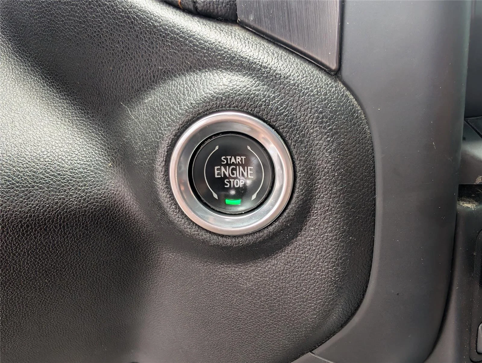 Used 2021 Onyx Black GMC AT4 image 19