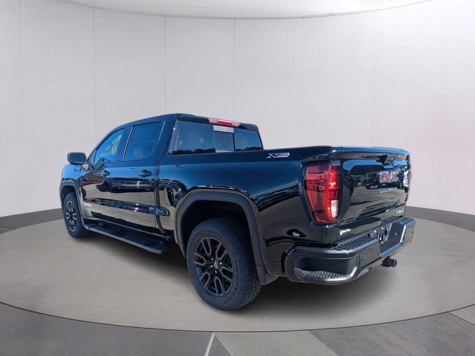 New 2026 Onyx Black GMC Elevation image 5