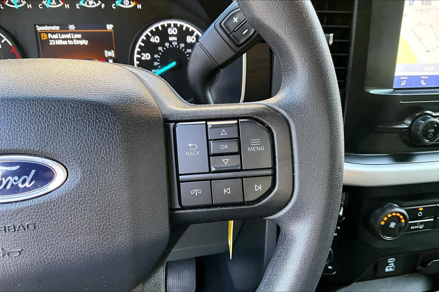 Used 2023 Iconic Silver Metallic Ford XLT image 46
