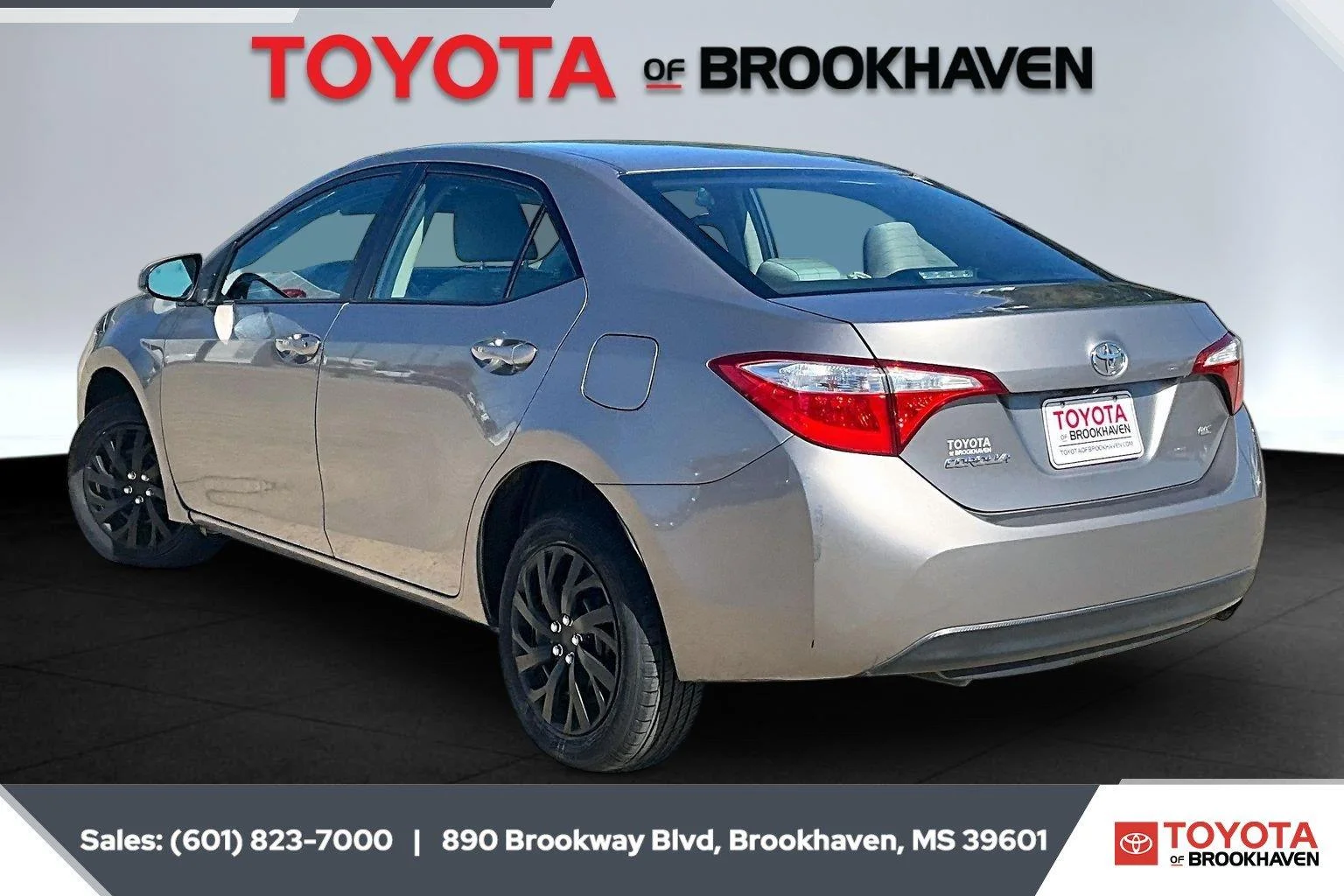 Used 2015 Brown Sugar Metallic Toyota LE image 2