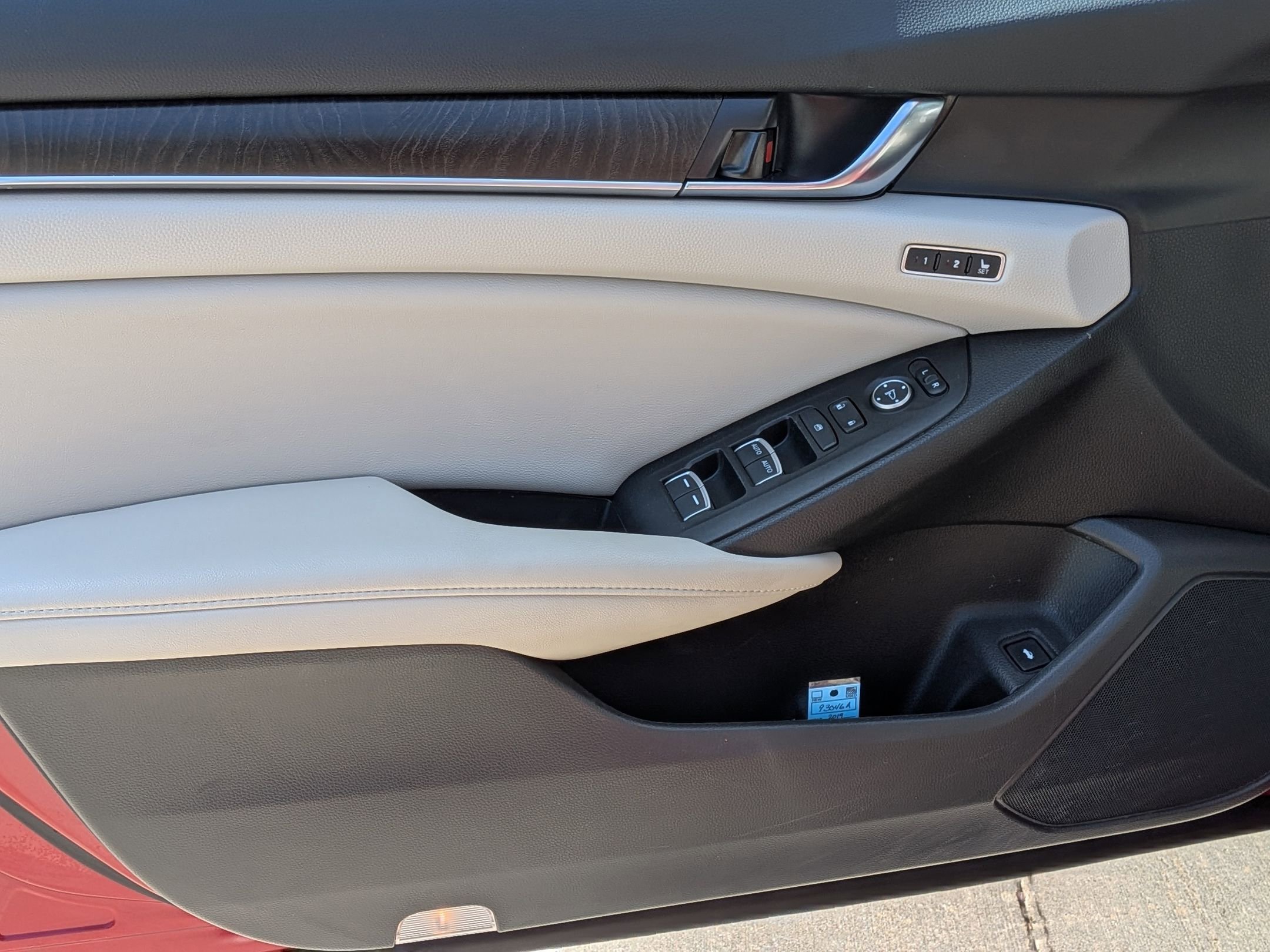 2022 Honda Accord EX-L - Photo 12
