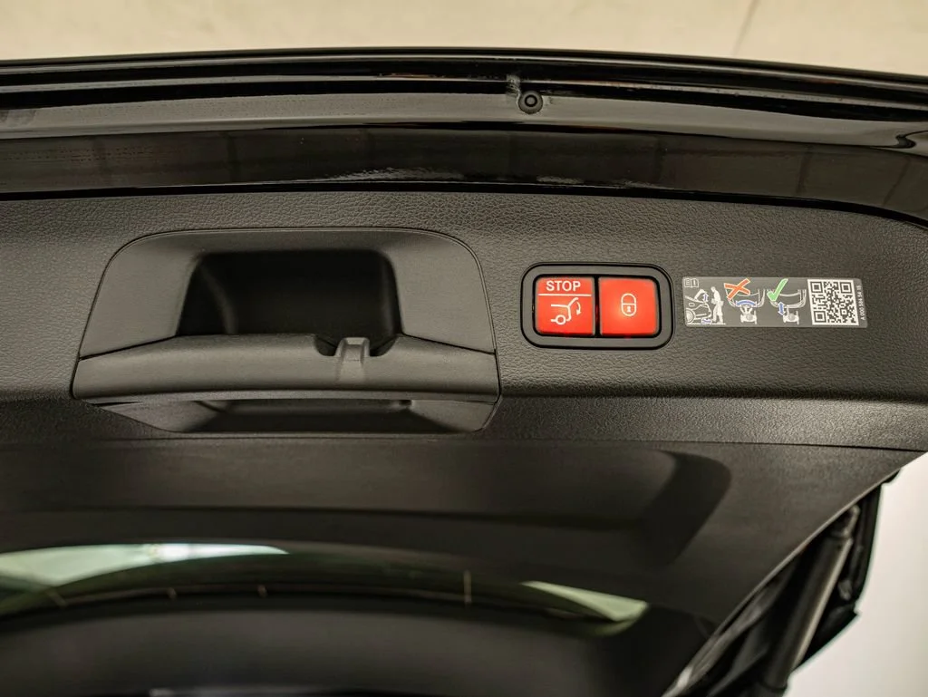 Used 2026 Black Mercedes-Benz GLS 450 image 38