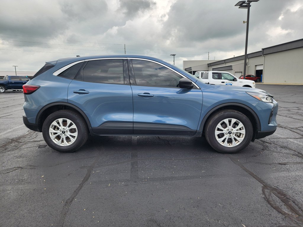 Used 2023 Blue Ford Active image 4