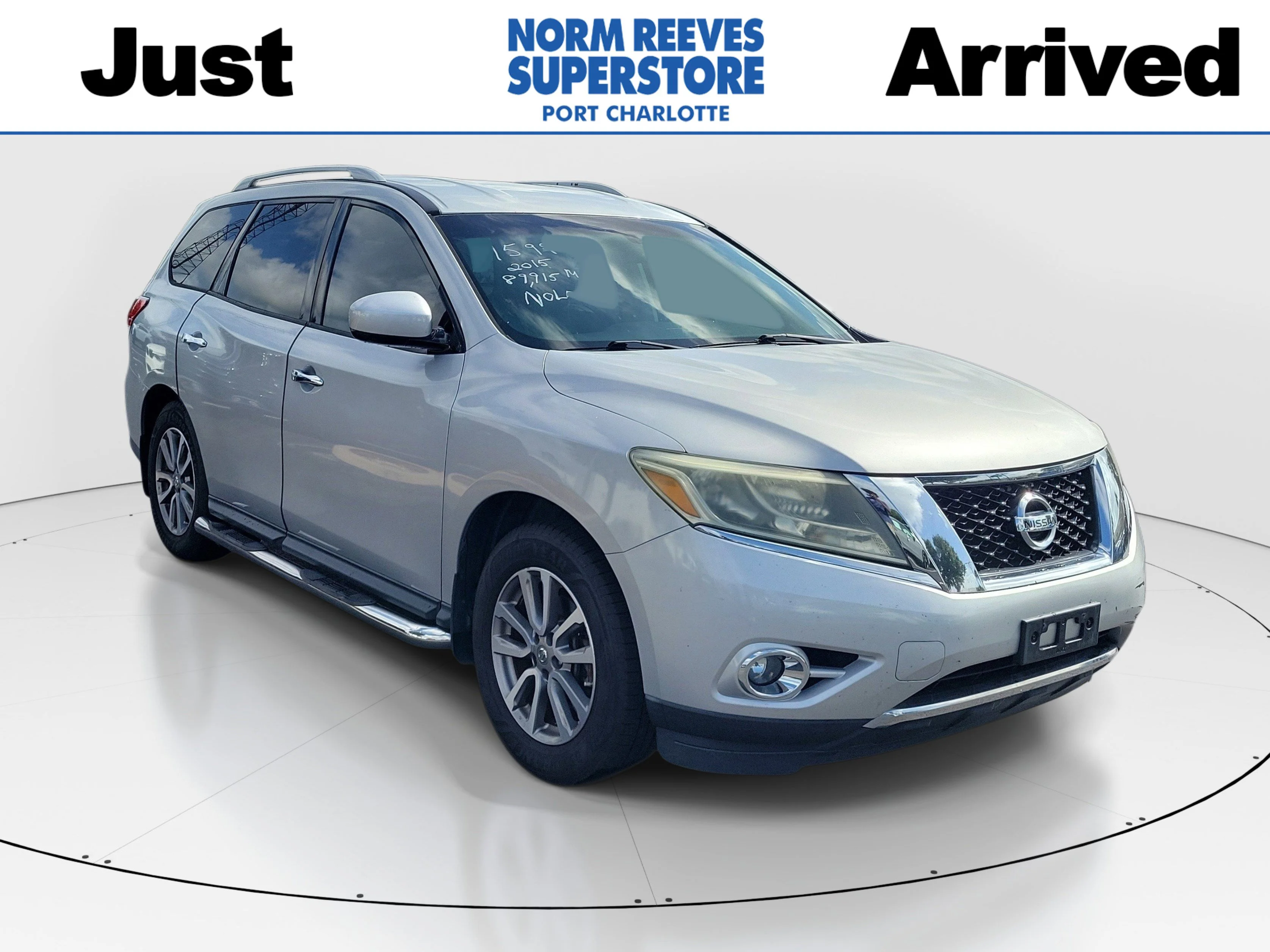 2015 Nissan Pathfinder SV 4WD's photo