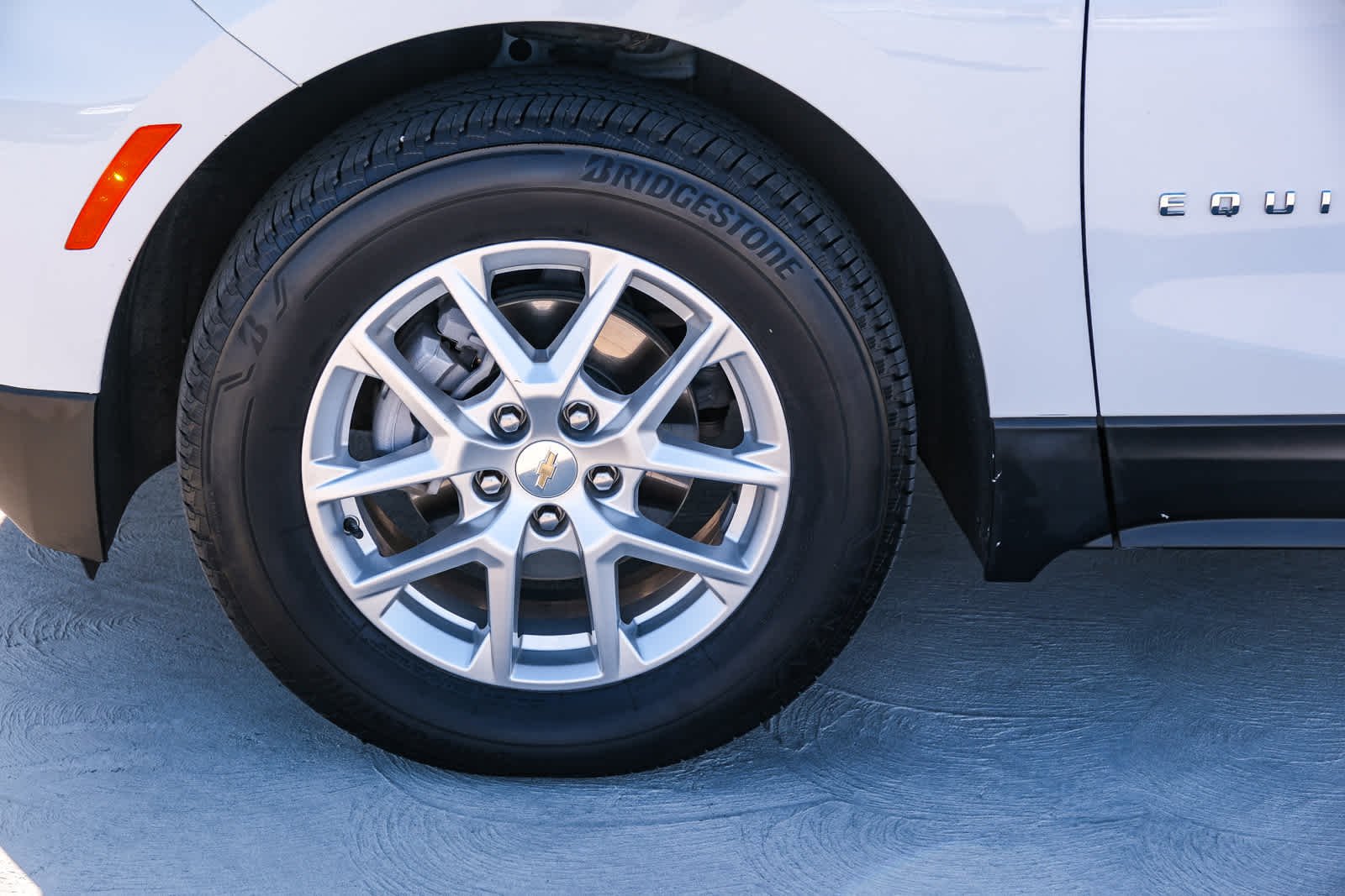2024 Chevrolet Equinox LT - Photo 10