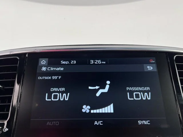 Used 2021 White Kia SX image 28