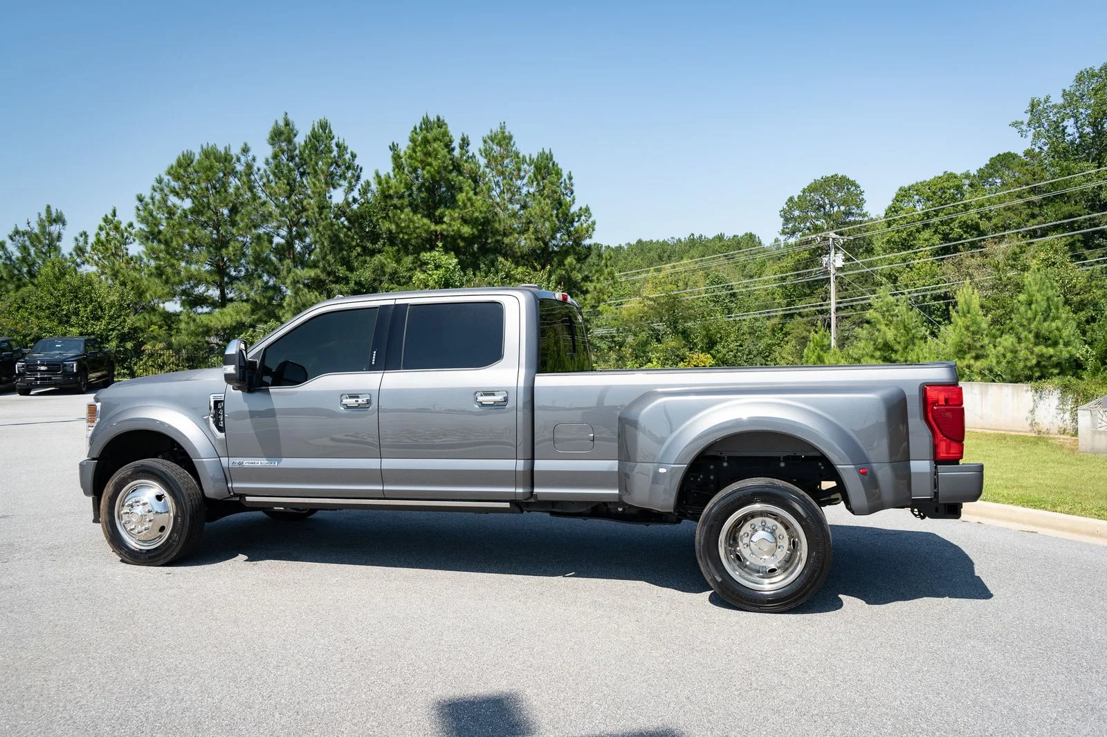 Used 2022 Gray Ford Platinum image 18