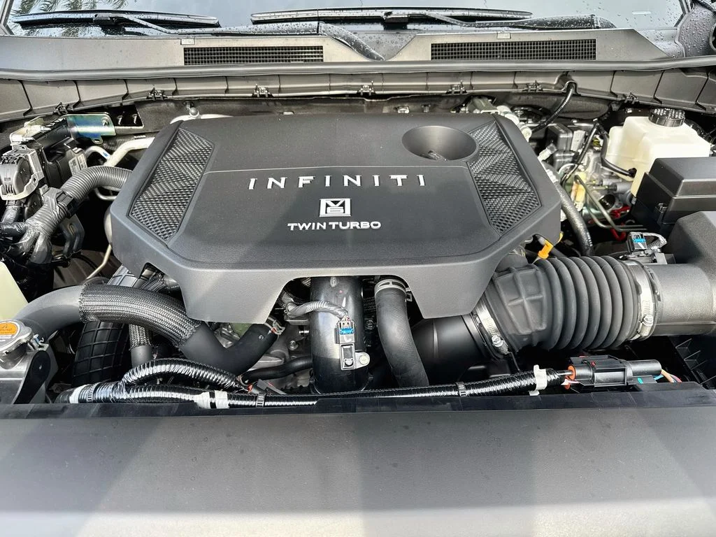 New 2027 BLACK OBSIDIAN INFINITI Luxe 2WD image 33