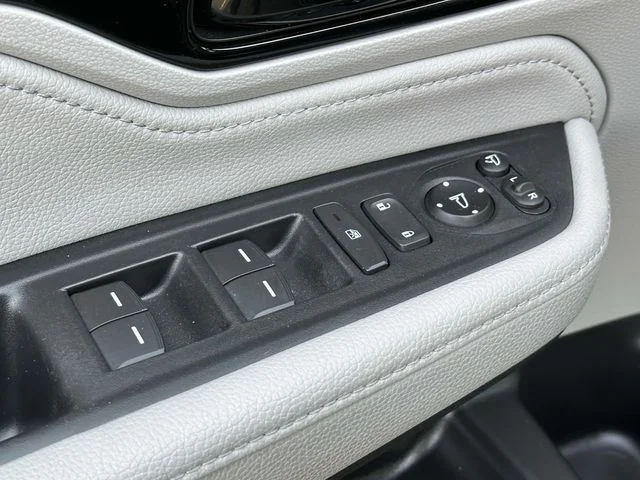 2024 Honda Odyssey Elite - Photo 17