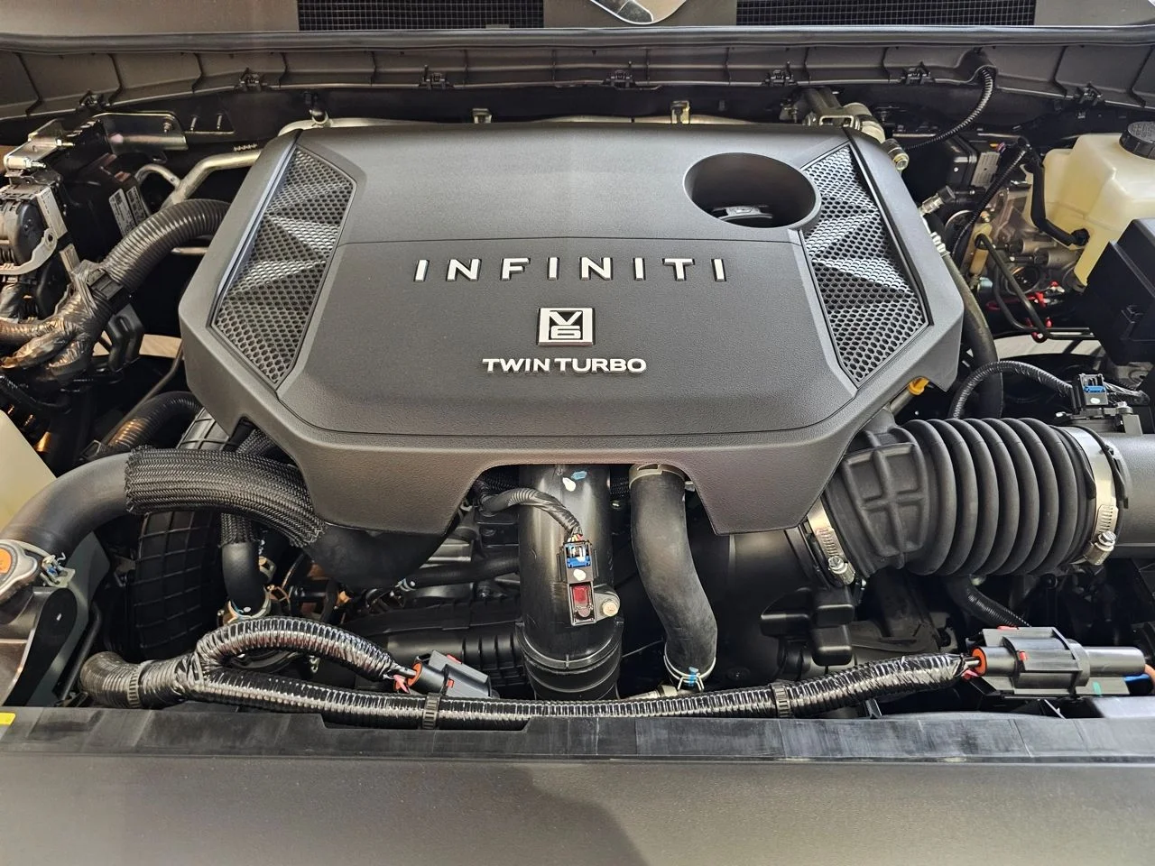 New 2026 ANTHRACITE GRAY INFINITI Luxe 4WD image 11
