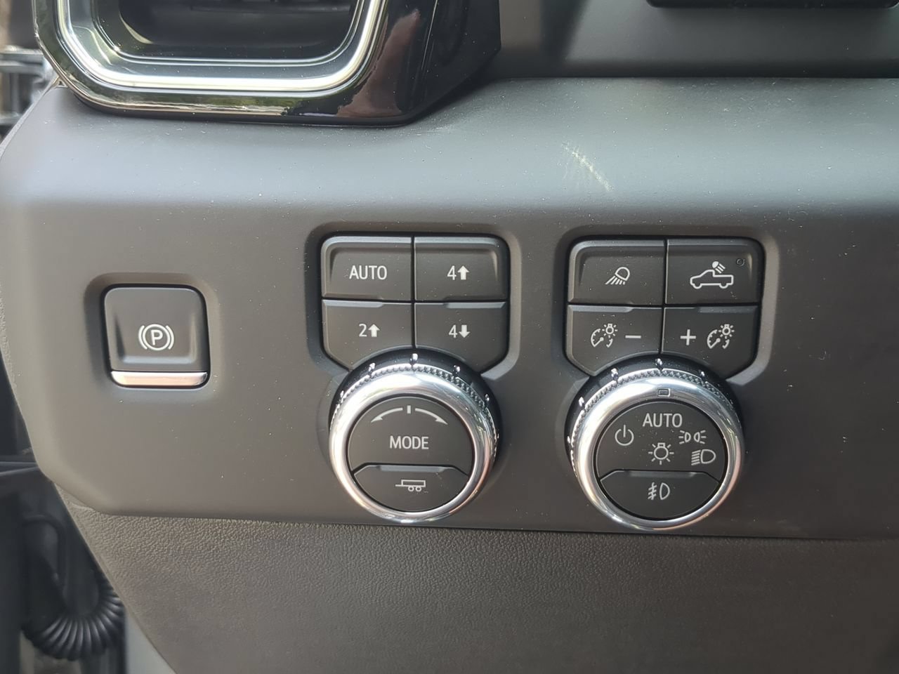New 2026 Sterling Metallic GMC Denali image 18