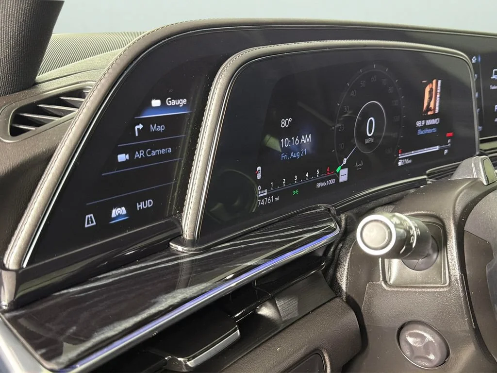 Used 2021 BLACK RAVEN Cadillac Sport image 19