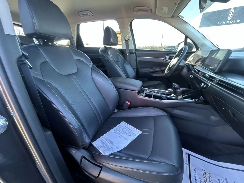 Used 2025 Gray Kia S image 32