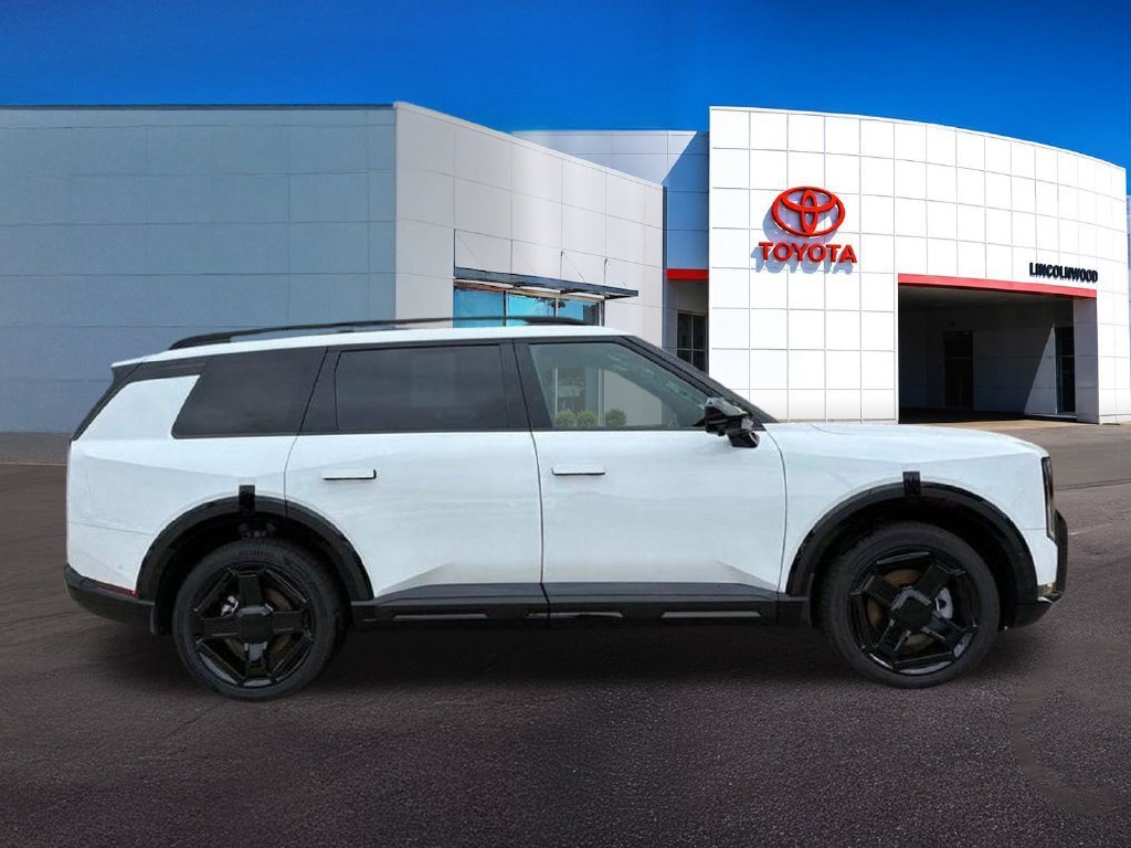 Used 2027 White Kia X-Line SX Prestige image 11