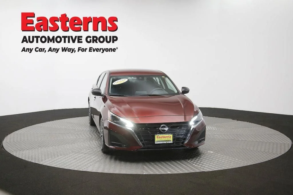 Used 2025 Red Nissan 2.5 SV image 52