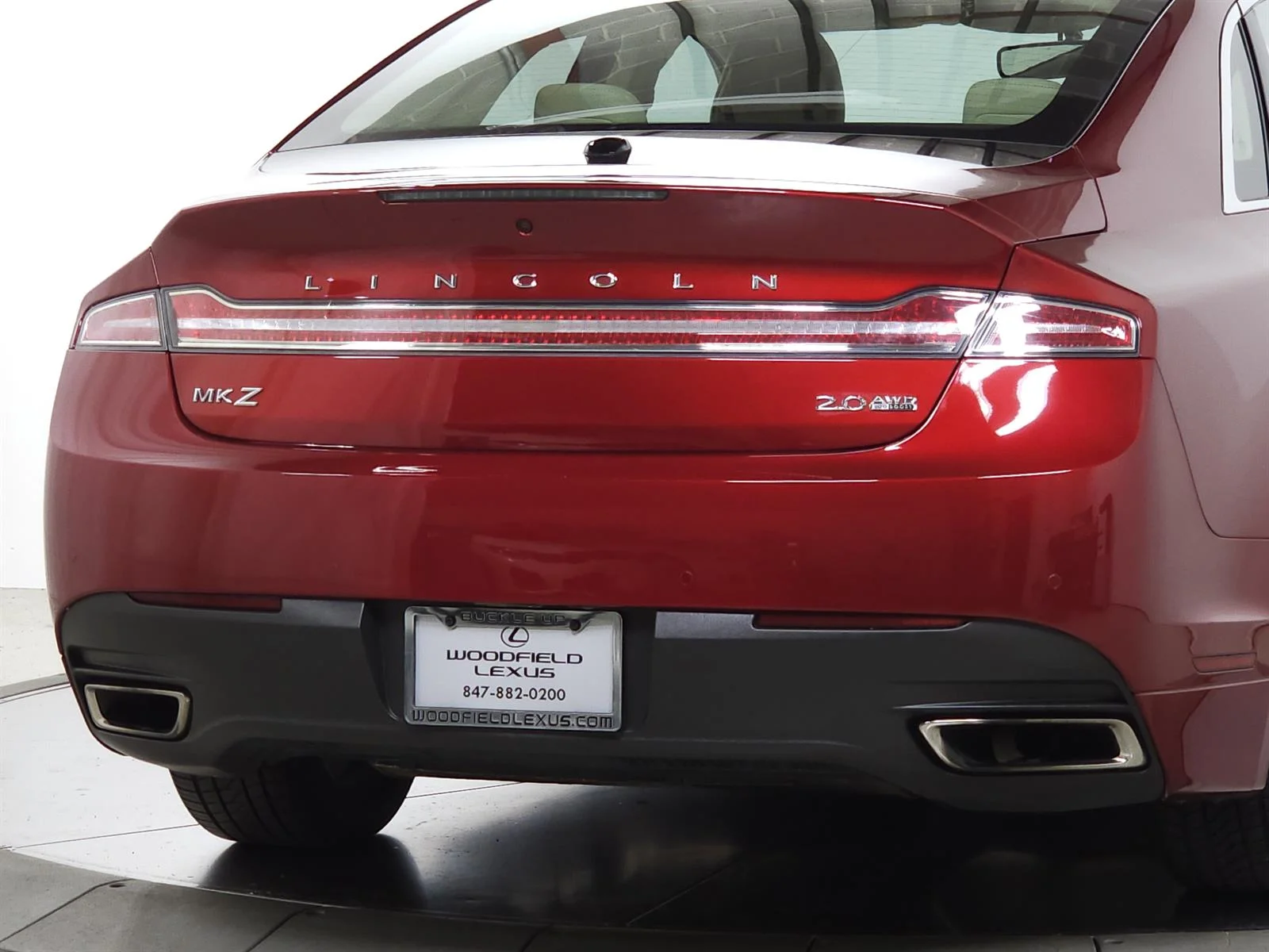 Used 2015 Red Lincoln  image 9