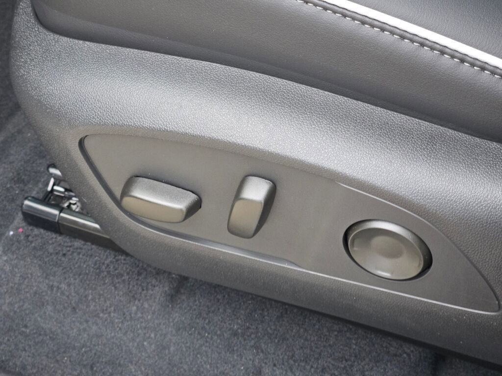 New 2026 Summit White Buick Sport Touring image 32