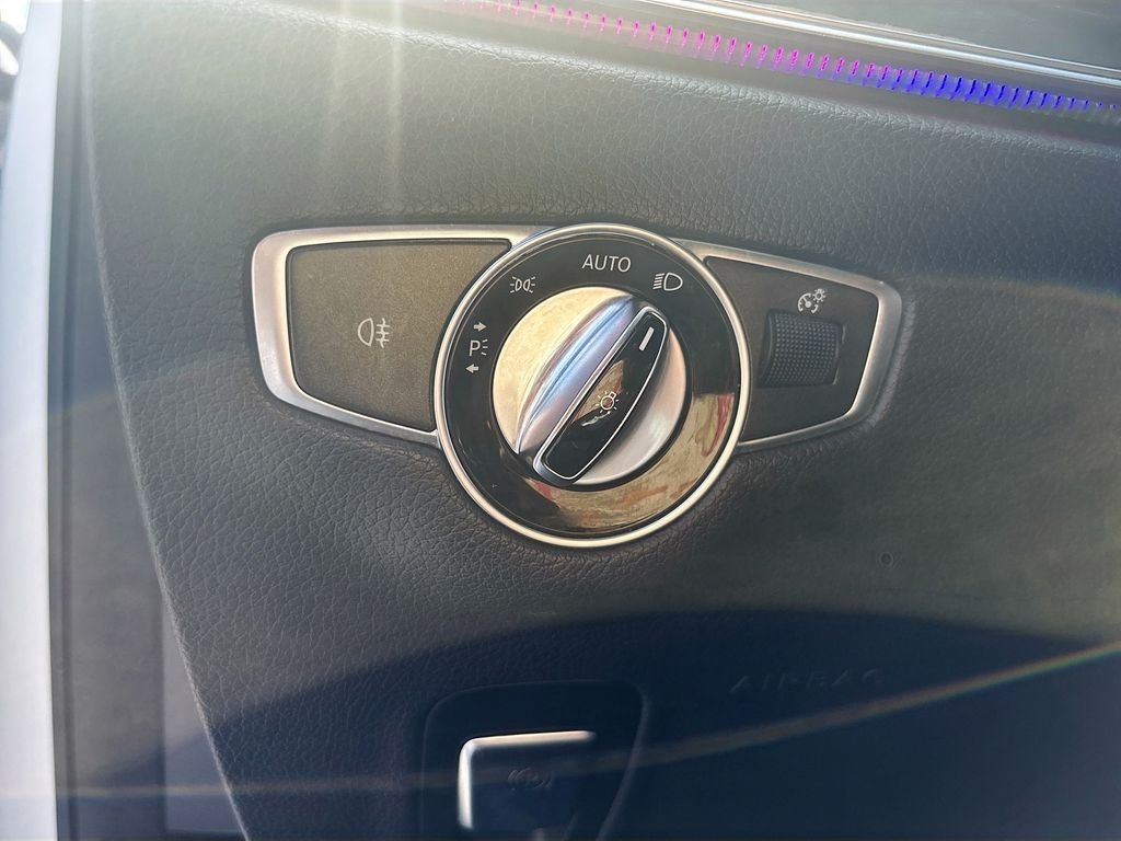 Used 2018  Mercedes-Benz E 300 image 35