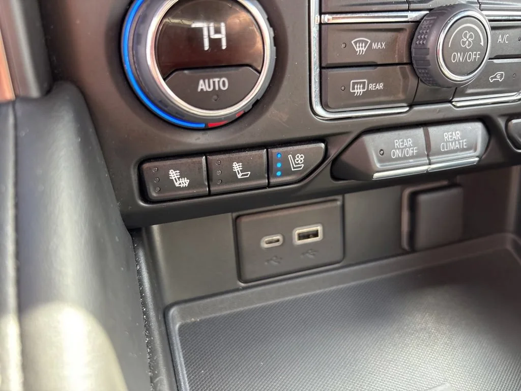 Used 2024 Black Chevrolet High Country image 38
