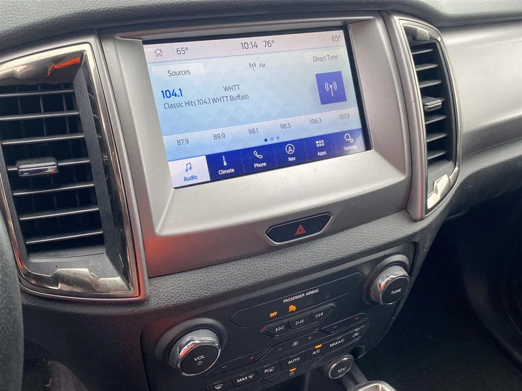 Used 2019 Shadow Black Ford XLT image 4