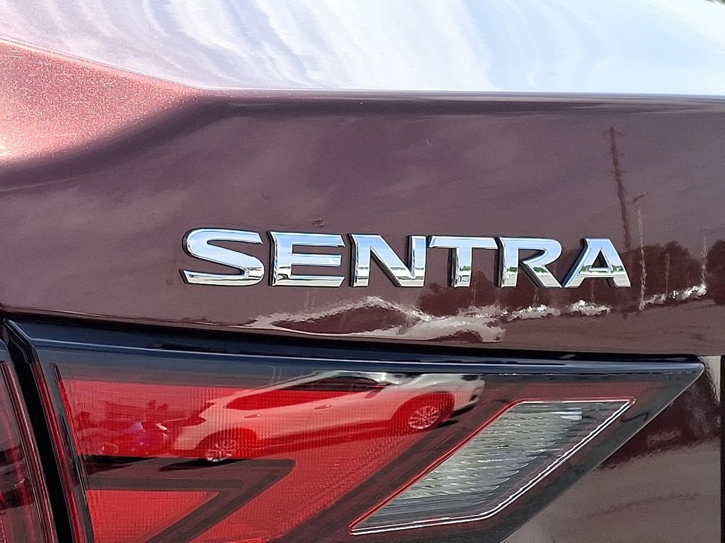 Used 2023  Nissan SV image 30