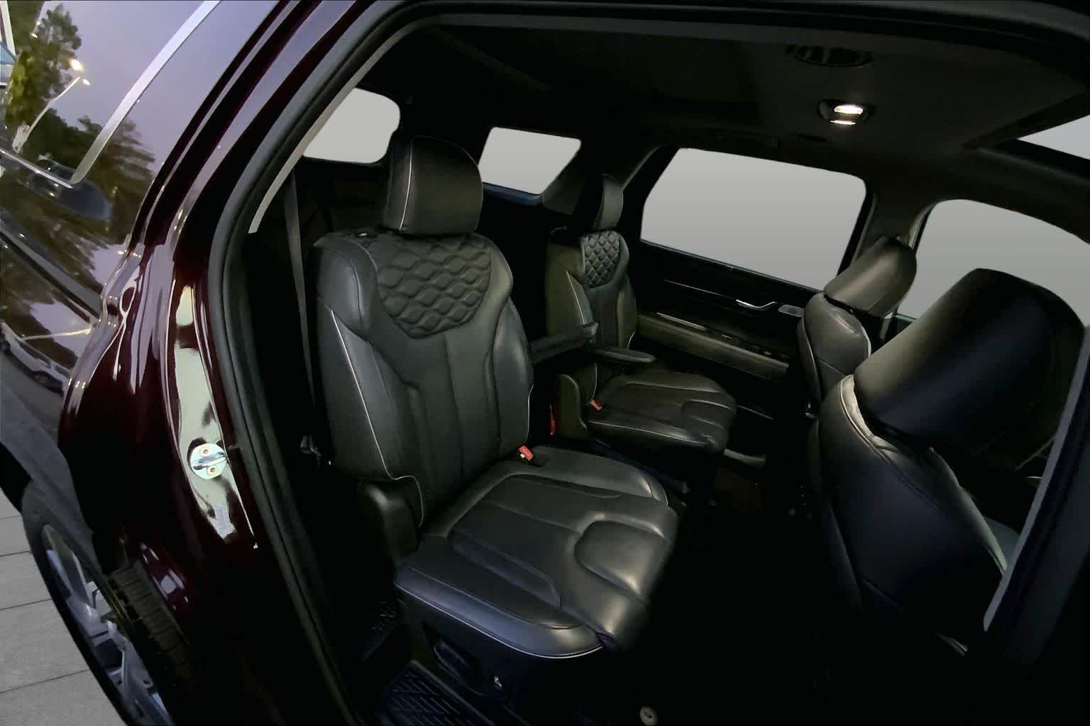 Used 2021 Sierra Burgundy Hyundai Limited image 16