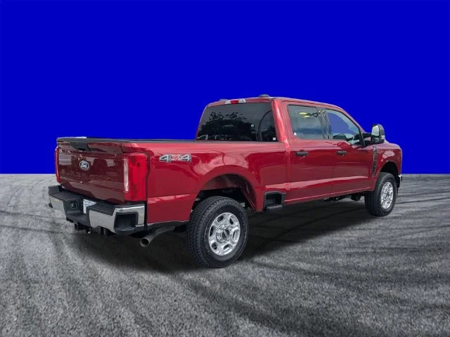 New 2027 Ruby Red Metallic Tinted Clearcoat Ford F-250® XLT image 4