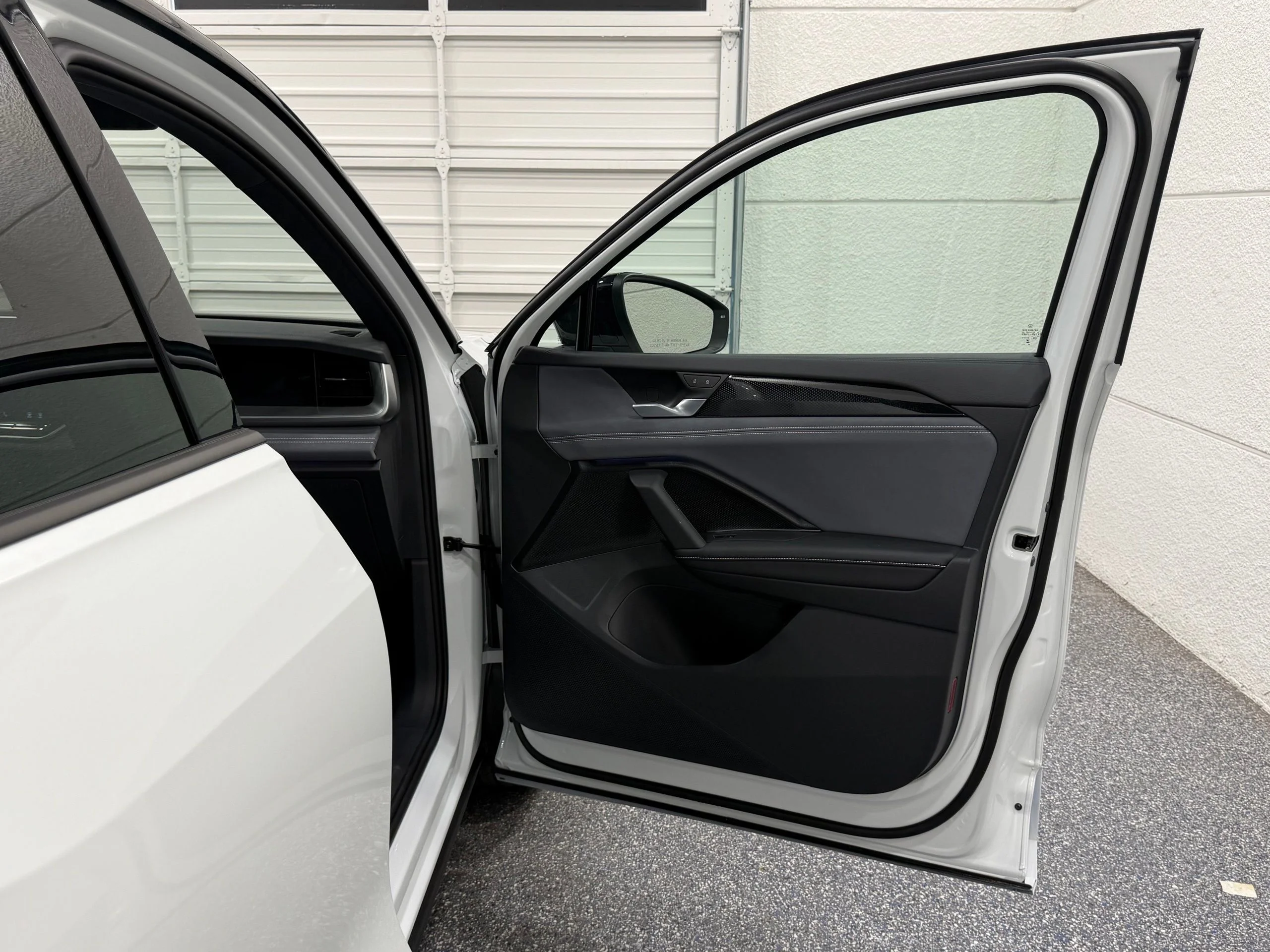 New 2026 White Volkswagen SE R-Line Black image 29