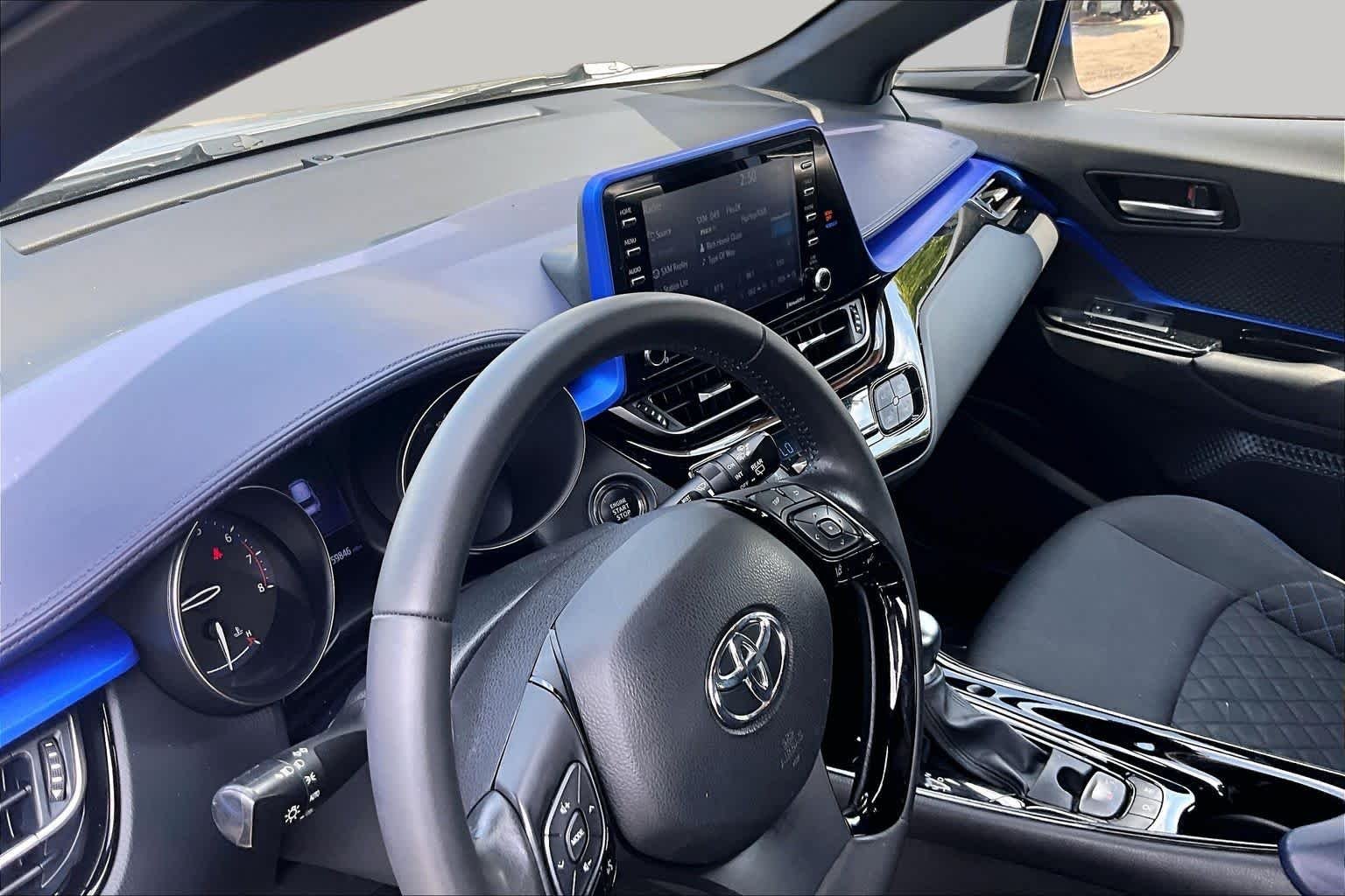 Used 2020 Silver Knockout Metallic Toyota XLE image 17
