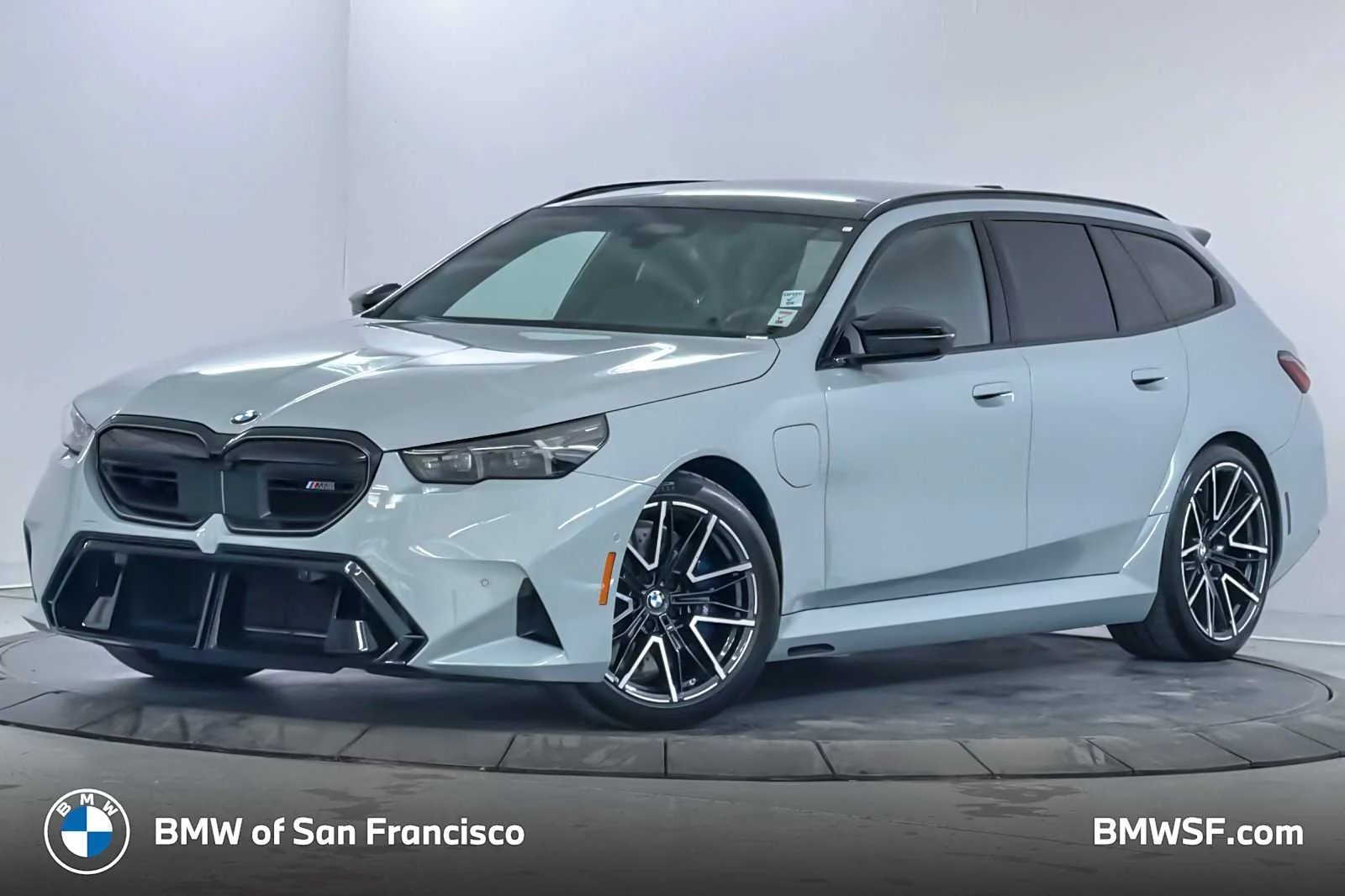 2026 BMW M5 M5 Touring's photo