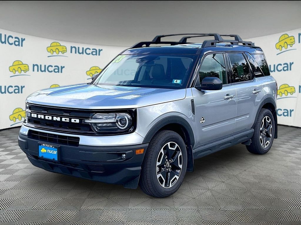 Used 2023 Iconic Silver Metallic Ford Outer Banks image 3