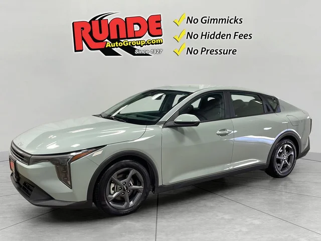 2025 Kia K4 LXS