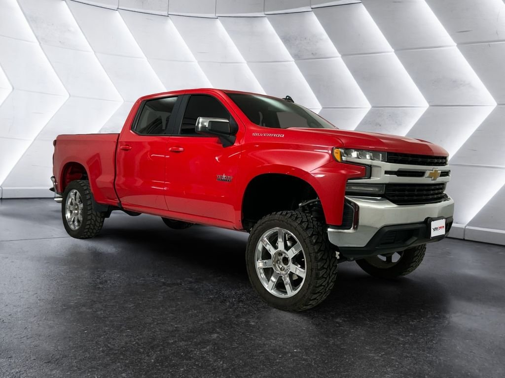 Used 2022 Red Chevrolet LT image 1