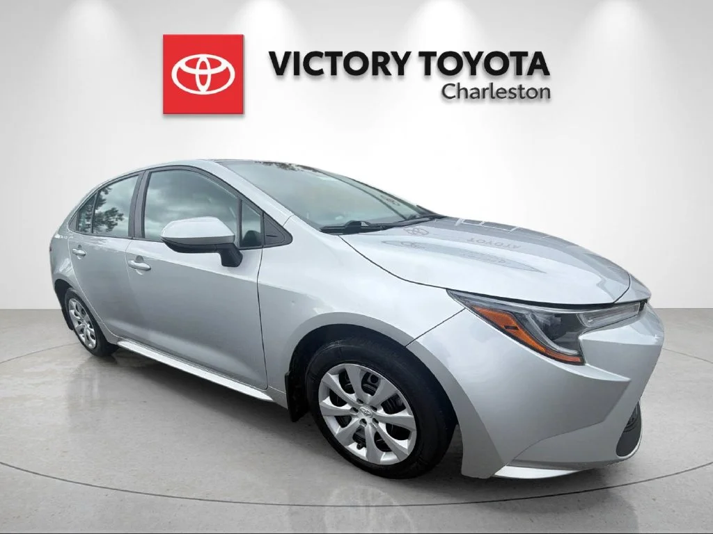 Used 2021 Silver Toyota LE image 5