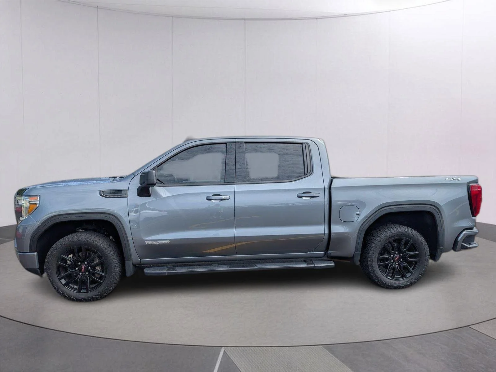 Used 2022 Satin Steel Metallic GMC Elevation image 2
