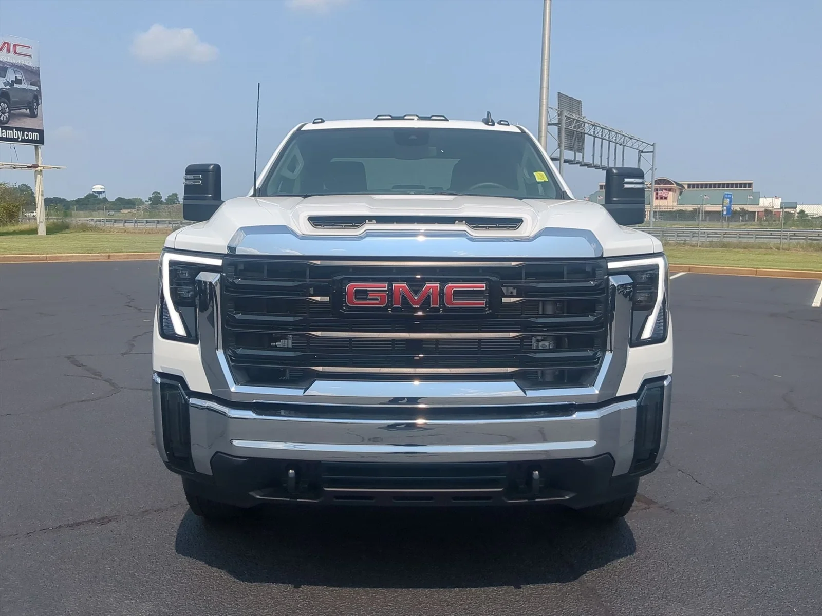 New 2026 Summit White GMC Pro image 27