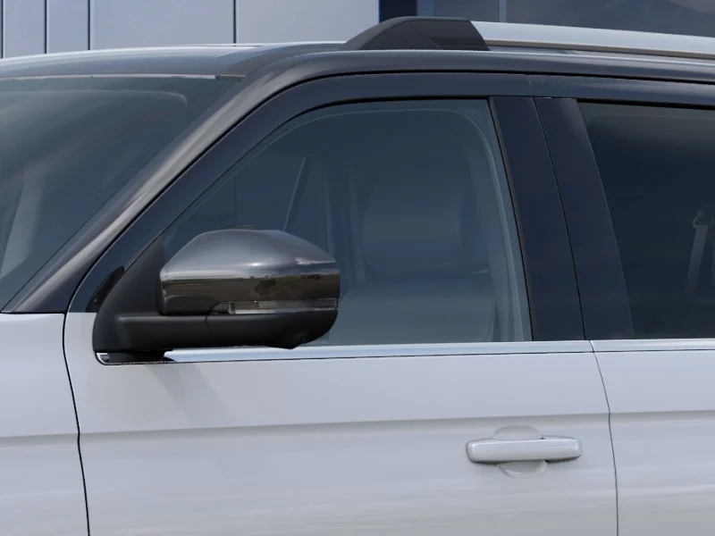 New 2027 Star White Metallic Tri-Coat Ford Platinum image 45