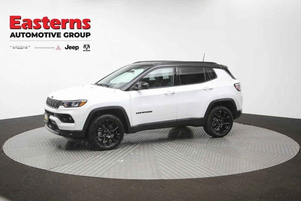 Certified Used 2023 White Jeep Latitude image 61