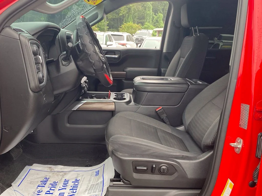Used 2019 Red Chevrolet LT Trail Boss image 6