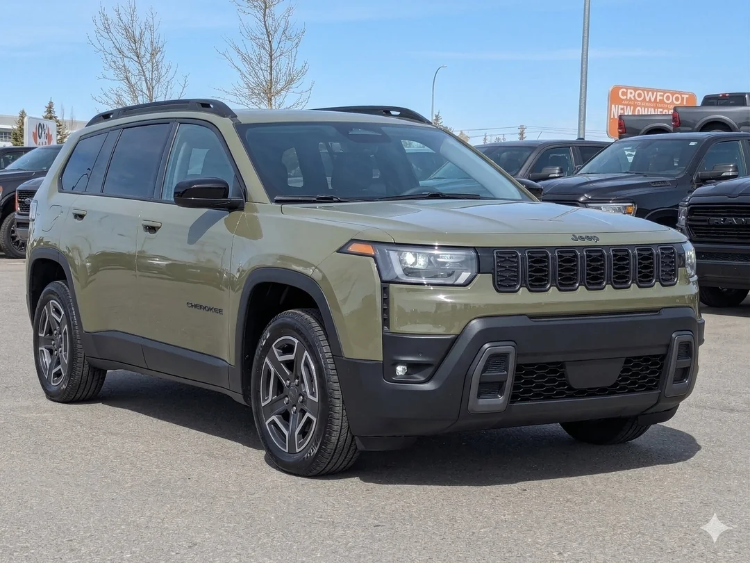 New 2026 41 Jeep Laredo - - 4x4 - Adaptive Cruise - 12.3 Display - Heated Seats/Wheel - Compact Spare Tire & More! image 2