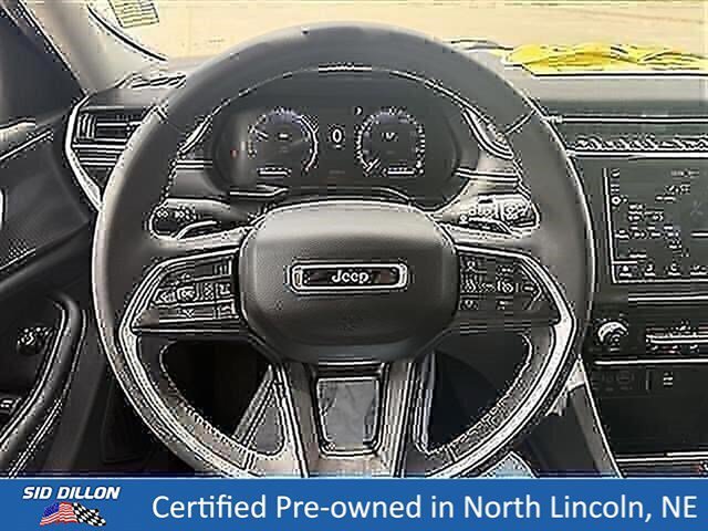 Used 2023 Diamond Black Crystal Pearlcoat Jeep Laredo image 12