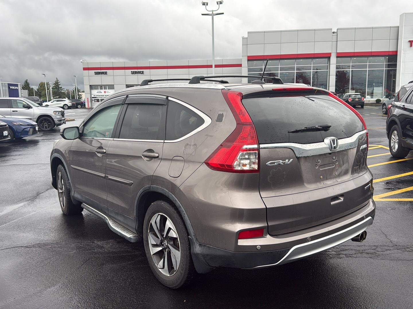 Used 2015  Honda Touring image 5