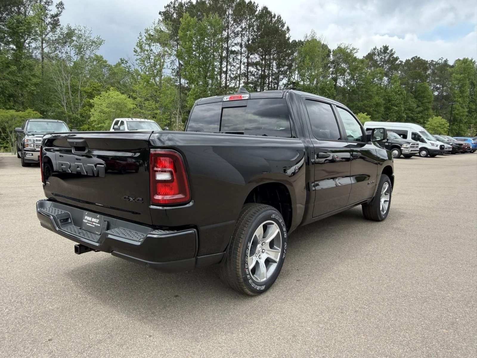 New 2026 Diamond Black Crystal Pearl-Coat Exterior Paint RAM Express image 6